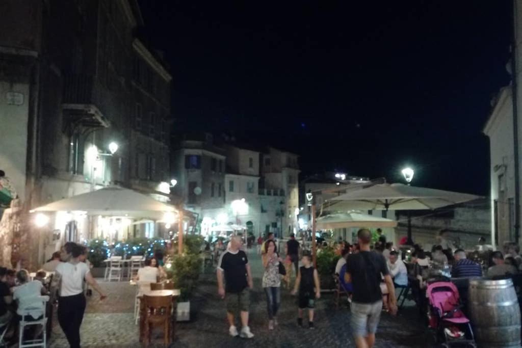 チボリAlla Fontana Di Gemma Via Dei Sosii 69アパートメント エクステリア 写真