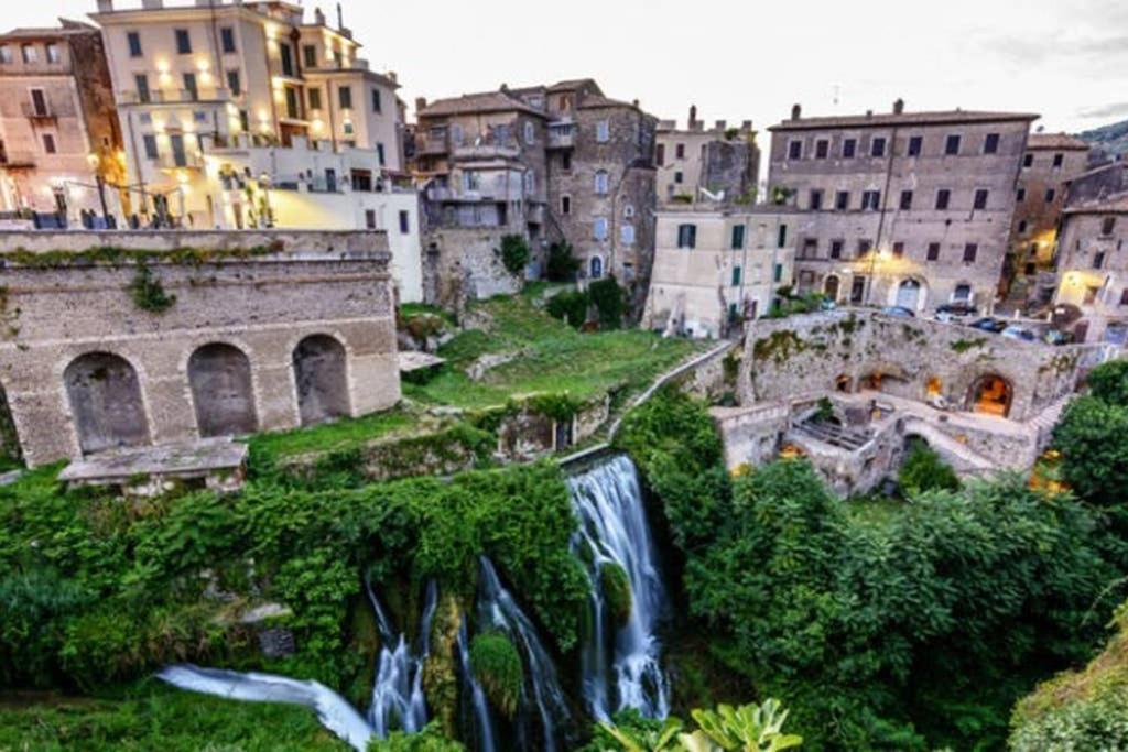 チボリAlla Fontana Di Gemma Via Dei Sosii 69アパートメント エクステリア 写真
